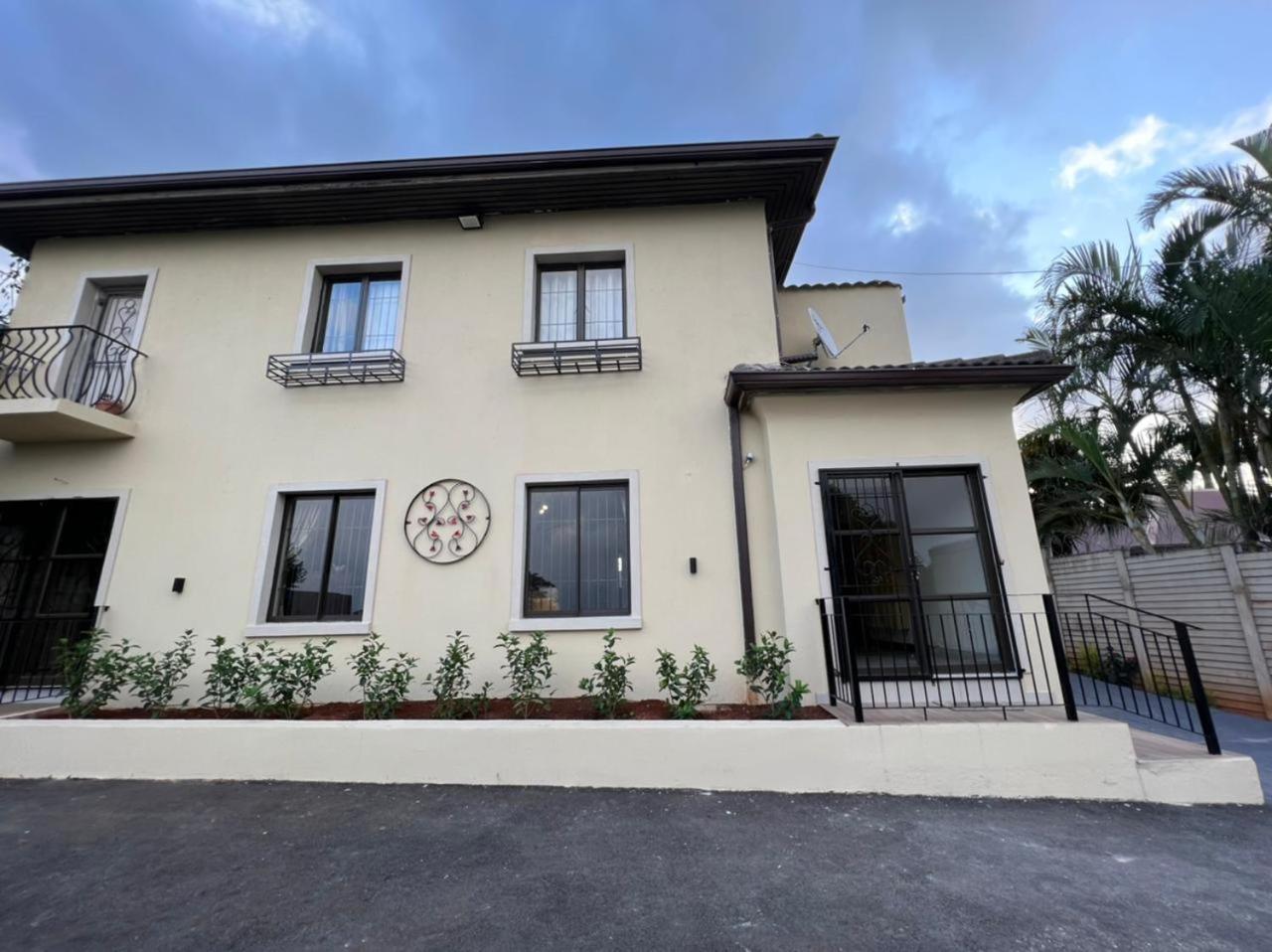 Durban Italian Villa 1&2 Δωμάτιο φωτογραφία